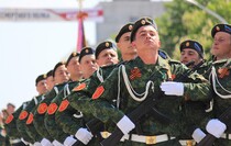 Парад Победы в Луганске, 9 мая 2016 года