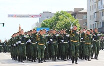Парад Победы в Луганске, 9 мая 2016 года