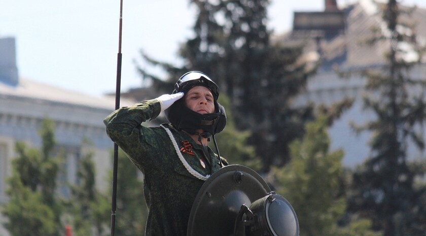 Парад Победы в Луганске, 9 мая 2016 года