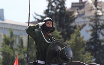Парад Победы в Луганске, 9 мая 2016 года