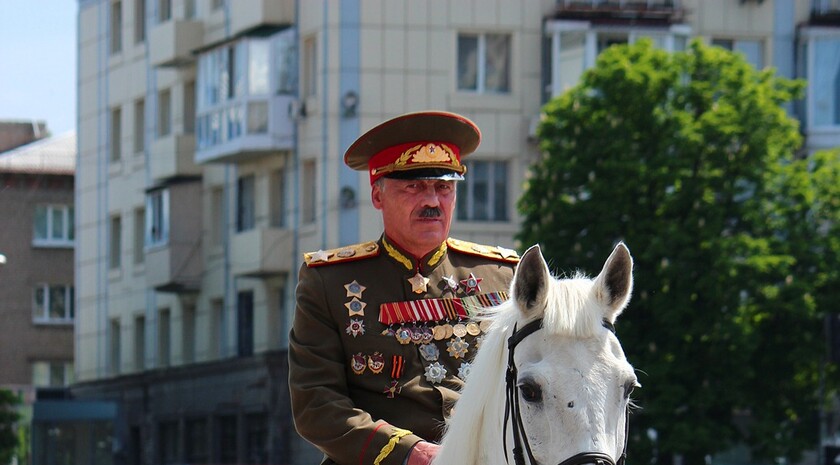 Парад Победы в Луганске, 9 мая 2016 года