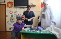 Праздник "К нам приехал Айболит" для подопечных Центра социальной реабилитации детей-инвалидов "Возрождение", Луганск, 7 апреля 2016 года