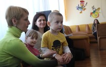 Праздник "К нам приехал Айболит" для подопечных Центра социальной реабилитации детей-инвалидов "Возрождение", Луганск, 7 апреля 2016 года
