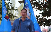 "Юбилейный" конвой МЧС России прибыл в Луганск в годовщину доставки первой гумпомощи, 20 августа 2015 года