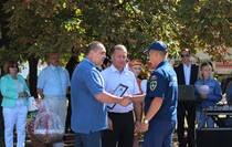 "Юбилейный" конвой МЧС России прибыл в Луганск в годовщину доставки первой гумпомощи, 20 августа 2015 года