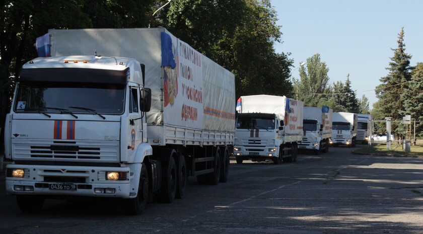 "Юбилейный" конвой МЧС России прибыл в Луганск в годовщину доставки первой гумпомощи, 20 августа 2015 года