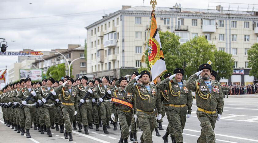 Victory Day Parade marches in central Lugansk to commemorate defeat of Nazism, Lugansk, May 9, 2021