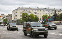 Victory Day Parade marches in central Lugansk to commemorate defeat of Nazism, Lugansk, May 9, 2021