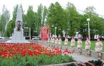 Стаханов