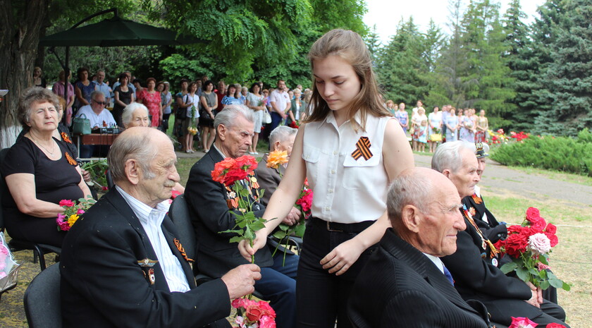 Славяносербск