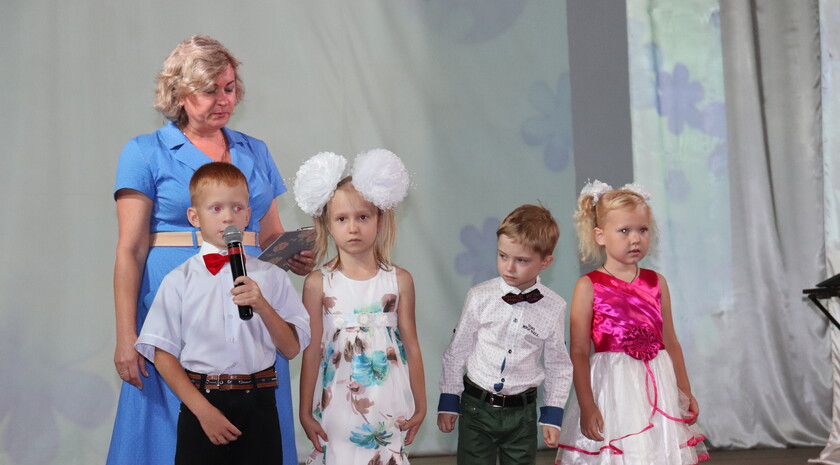 Перевальск