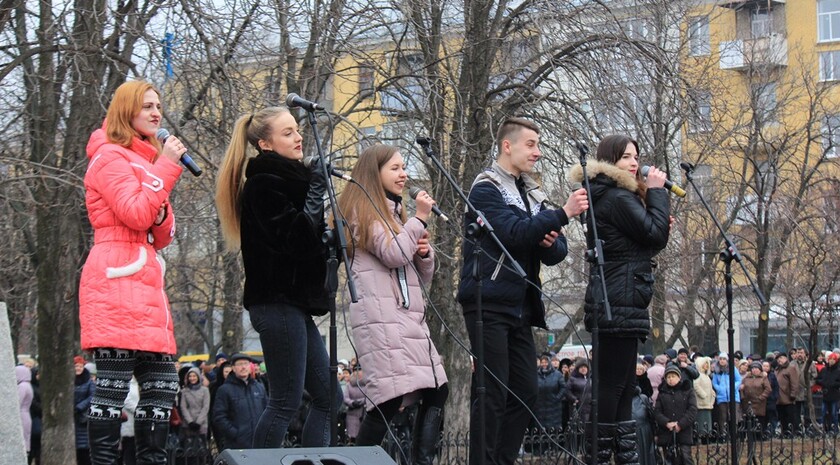 Митинг в поддержку требования глав ЛНР и ДНР к Киеву прекратить блокаду Донбасса, Луганск, 28 февраля 2017