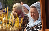 Богослужение и Крестный ход в храме в честь иконы Божией Матери "Умиление", Луганск, 10 августа 2016 года