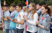 Военно-патриотический лагерь начал работу на базе "Лесных просторов"