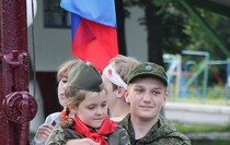 Военно-патриотический лагерь начал работу на базе "Лесных просторов"