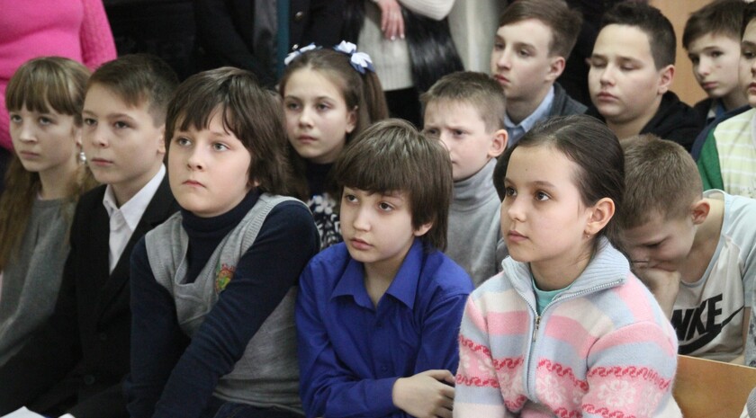 Урок мужества в луганской школе №19, Луганск, 19 февраля 2016 года