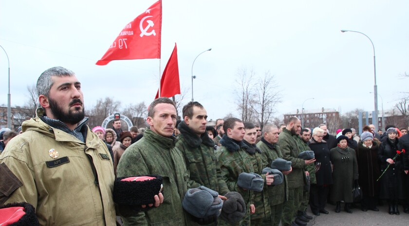 Церемония закладки камня на месте памятника "Павшим в боях за Родину", Алчевск, 17 февраля 2016 года