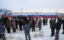 Торжественное открытие памятного знака "Спасибо, Россия!", Изварино, 30 декабря 2015 года