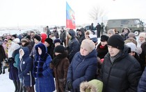 Торжественное открытие памятного знака "Спасибо, Россия!", Изварино, 30 декабря 2015 года