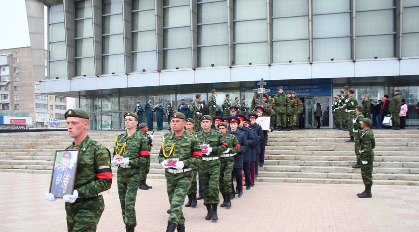 Похороны Героя Советского Союза Ивана Малько, Луганск, 5 ноября 2015 года