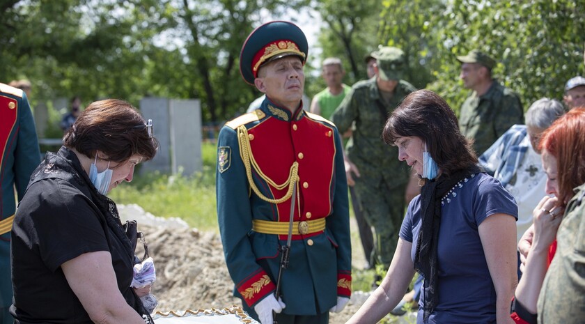 Церемония прощания с защитниками Республики, погибшими от рук украинских диверсантов, Кировск, 14 июня 2021 года