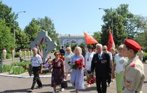 Алчевск