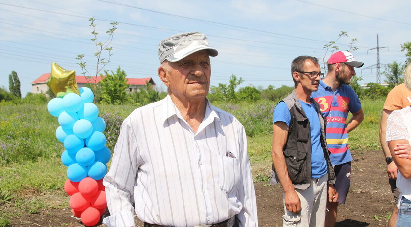 Торжественное открытие Аллеи Славы в районе авторынка, Луганск, 22 июня 2021 года