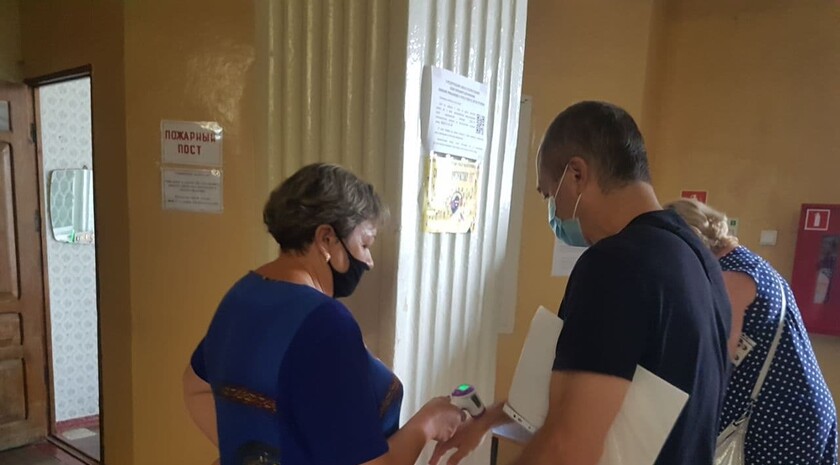 LPR residents receive their SNILS numbers in Russia, Gukovo, July 2, 2021