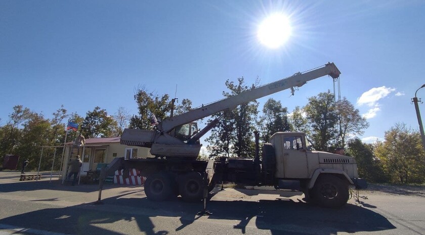 Демонтаж пунктов таможенного контроля на границе между ЛНР и ДНР, Чернухино, 1 октября 2021 года