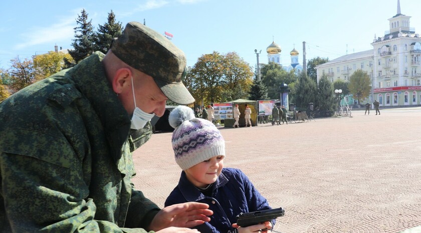 Шахтер в большинстве дожал Зарю и оторвался от Динамо в чемпионской гонке