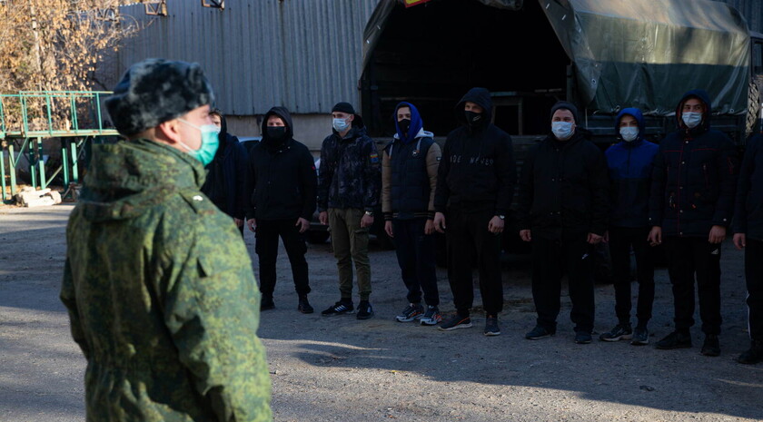 Начало осеннего набора жителей ЛНР для обучения военным специальностям, Луганск, 27 октября 2021 года