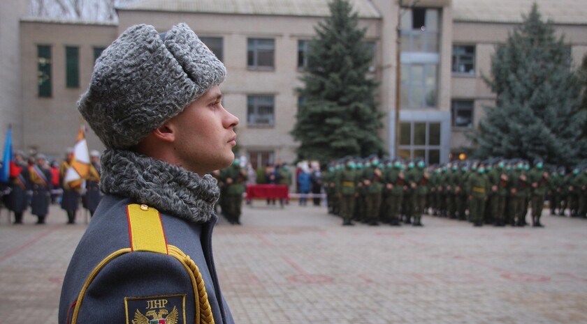 Принятие присяги на верность Республике призывниками Народной милиции ЛНР, Луганск, 4 ноября 2021 года