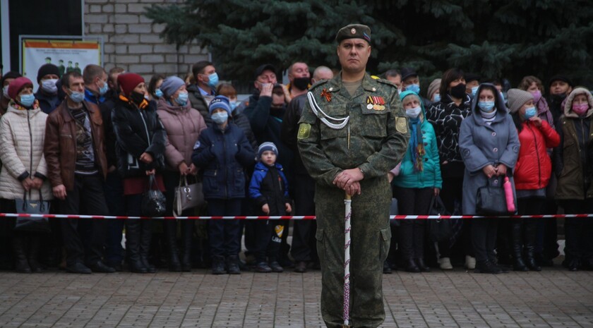 Принятие присяги на верность Республике призывниками Народной милиции ЛНР, Луганск, 4 ноября 2021 года