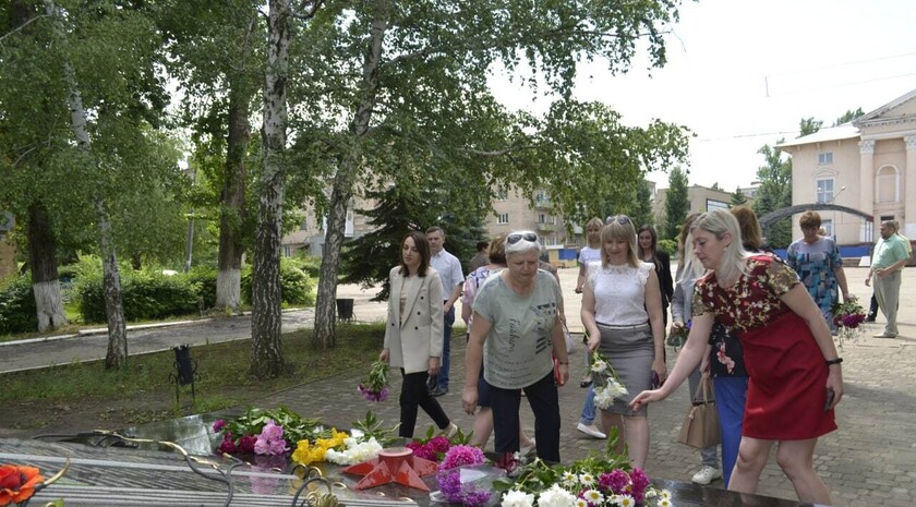 Лутугинский район