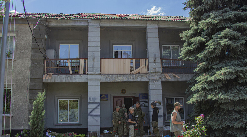 LPR and Russian flags raised in liberated Gorskoye, June 24, 2022