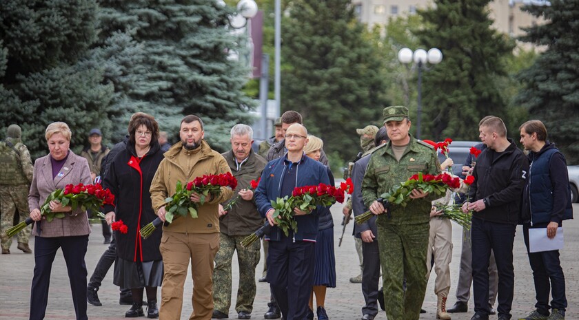 Церемония открытия обновленного мемориала "Непокоренные", Краснодон, 26 сентября 2022 года