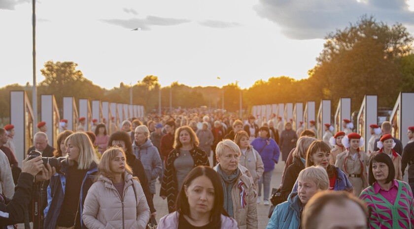 Церемония открытия обновленного мемориала "Непокоренные", Краснодон, 26 сентября 2022 года