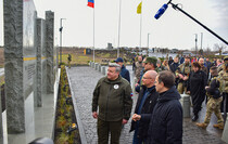 Открытие восстановленного после боевых действий памятника князю Игорю, Станица Луганская, 21 ноября 2022 года