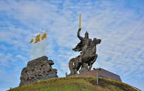 Открытие восстановленного после боевых действий памятника князю Игорю, Станица Луганская, 21 ноября 2022 года