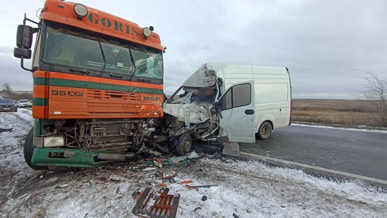 Водитель погиб в ДТП из-за превышения скорости на дороге Краснодон –  Свердловск - Новости - Луганский Информационный Центр