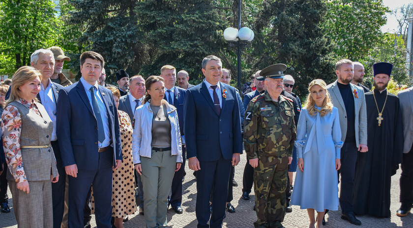 Молебен и церемония поднятия флагов РФ и ЛНР, Луганск, 12 мая 2023 года