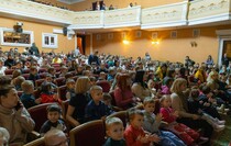 Фото: Луганский театр имени Голубовича